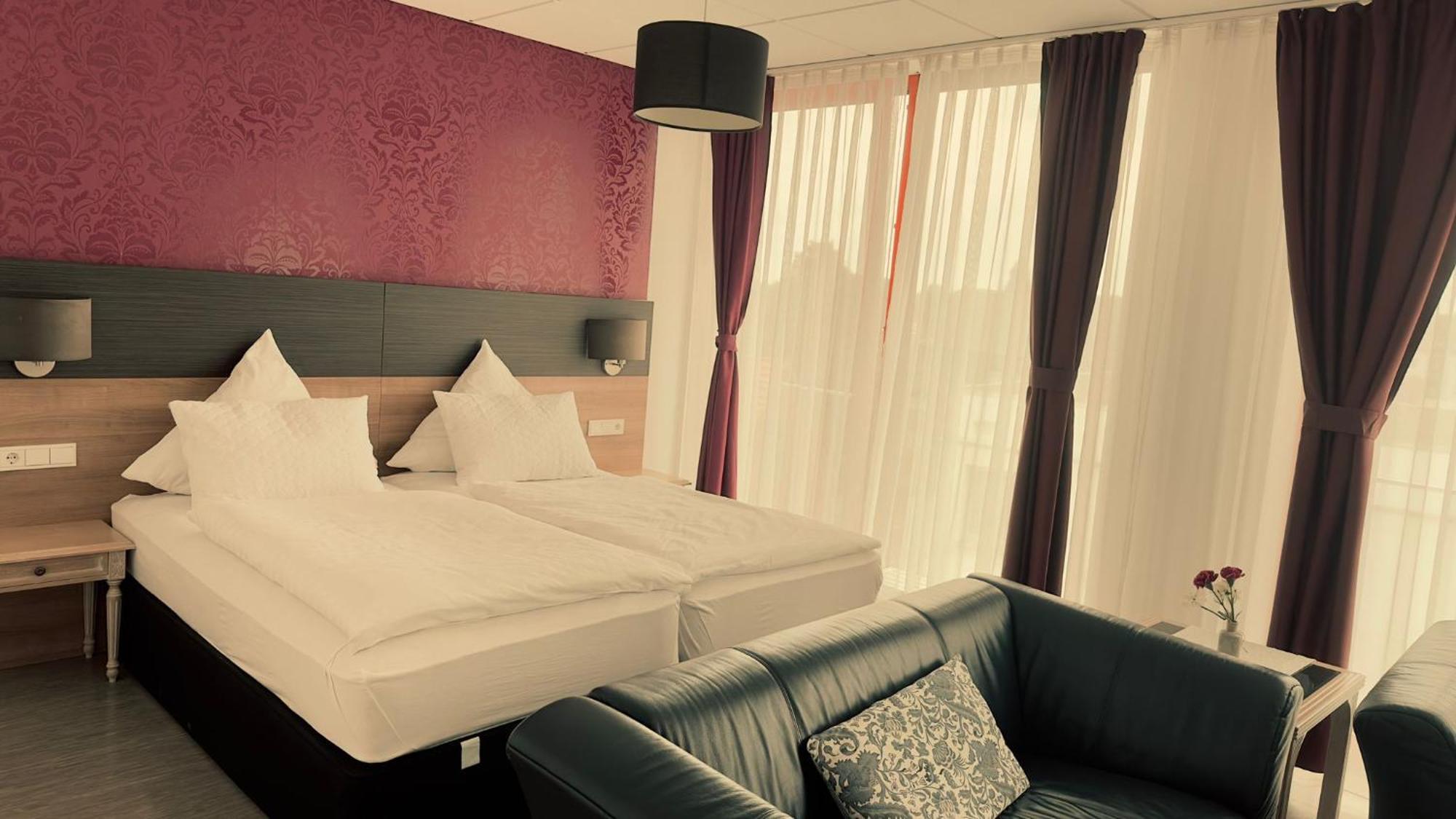 Hotel Efcannos Фехельде Экстерьер фото